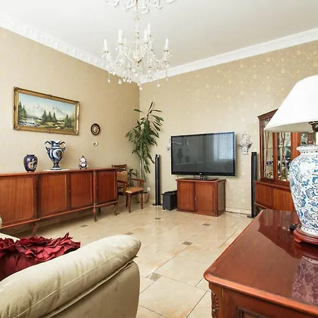 Lux Private House Near Arcadia * Odessa