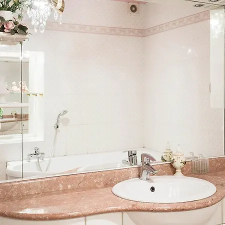 Lux Private House Near Arcadia * Odessa
